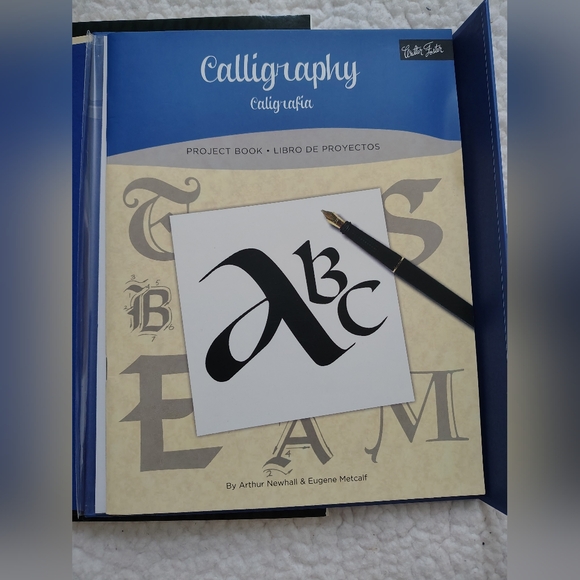 *NWT* Calligraphy Set - Picture 5 of 14